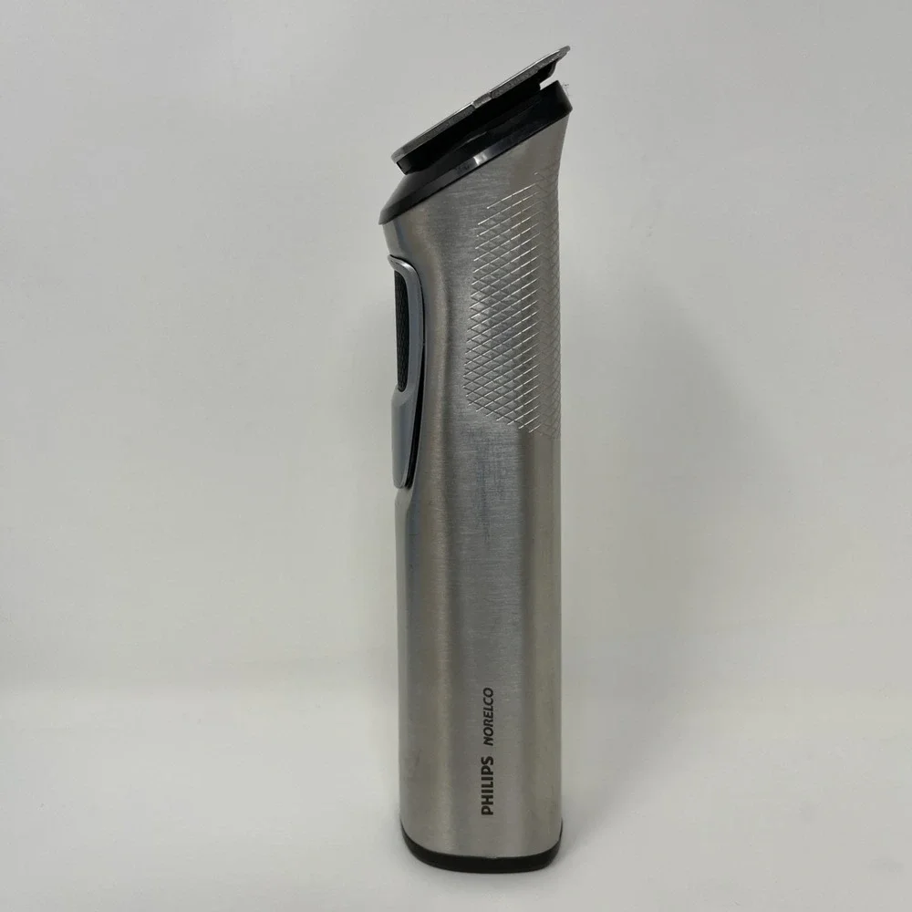 Philips Norelco Multigroom 9000 MG7796 Trimmer Body and Charger TESTED